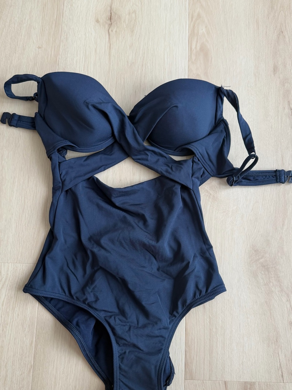 Navy Twist-Front One-Piece Swimsuit with Underwire Support